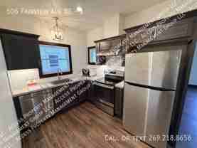 506 Fairview Ave Ne #1 - Photo 1 of 1