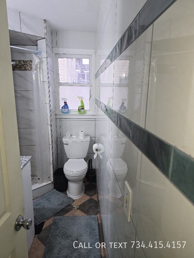 502 Benjamin St - Photo 4 of 47