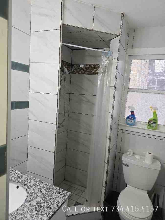 502 Benjamin St - Photo 6 of 47