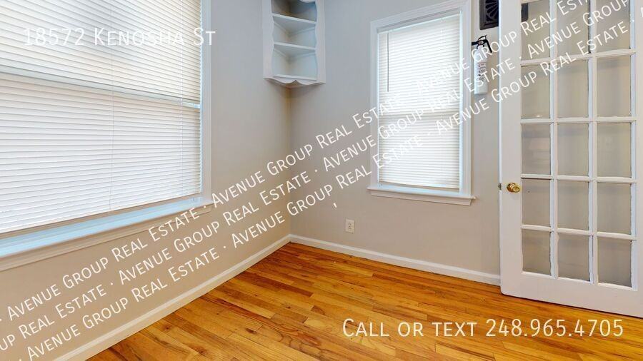 18572 Kenosha St - Photo 4 of 12