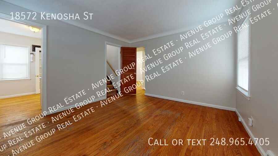 18572 Kenosha St - Photo 7 of 12