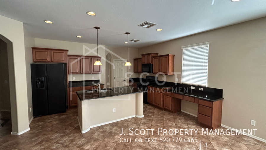 4266 E Lexington Ave - Photo 4 of 12