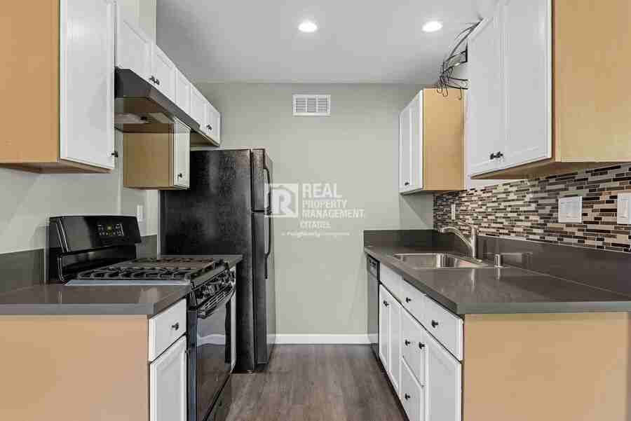 23072 Via Pimiento - Photo 7 of 27