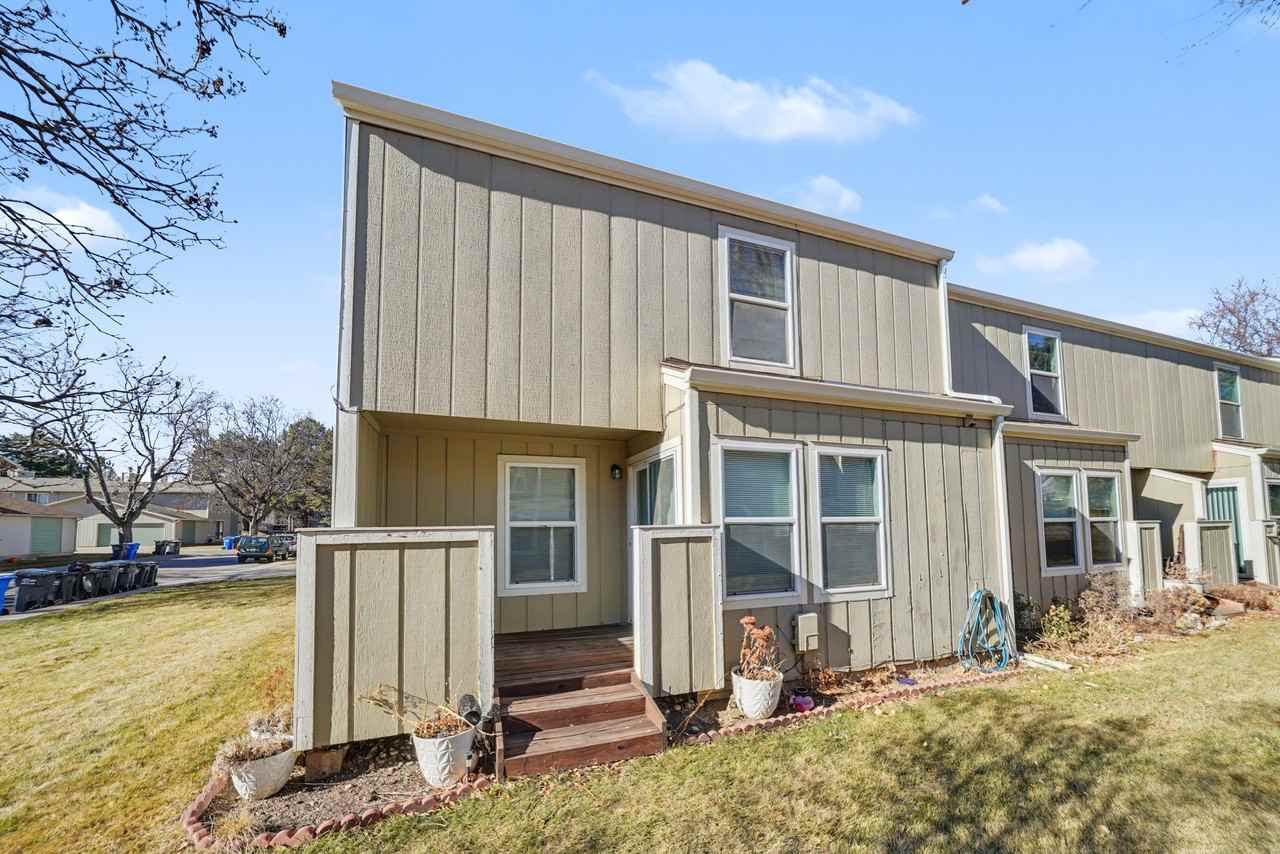 1018 Davidson Dr #A - Photo 4 of 19