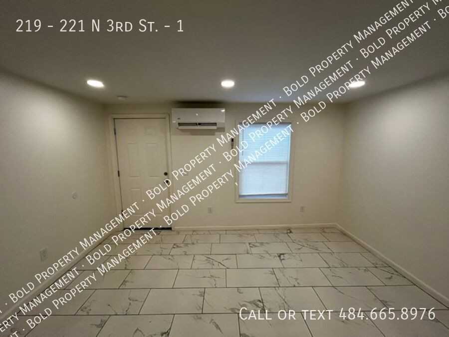 219 #221N3rdST1 - Photo 7 of 8