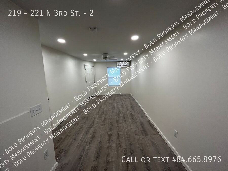 219 #221N3rdST2 - Photo 2 of 6