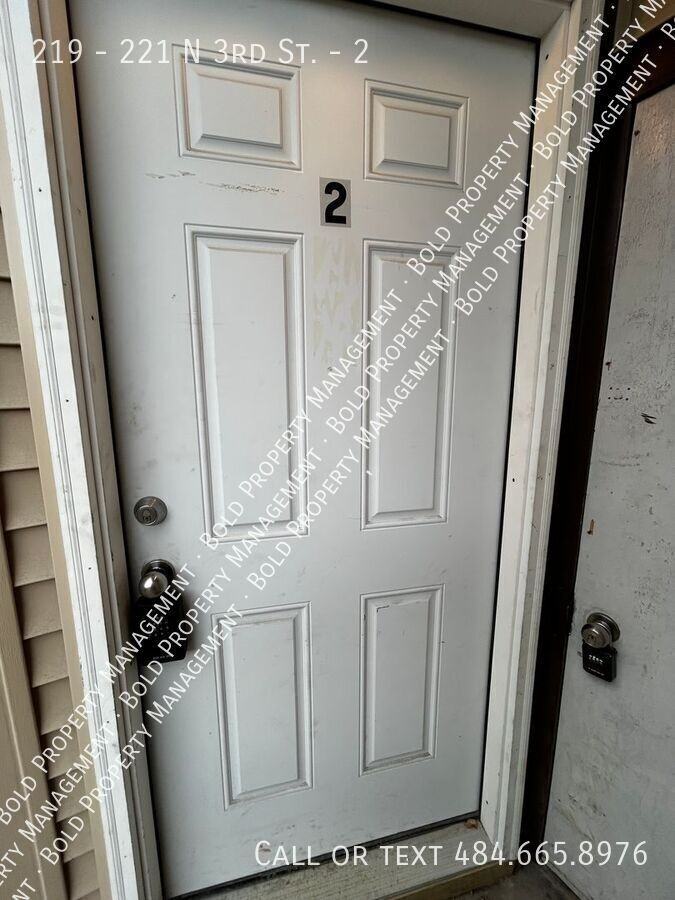 219 #221N3rdST2 - Photo 5 of 6