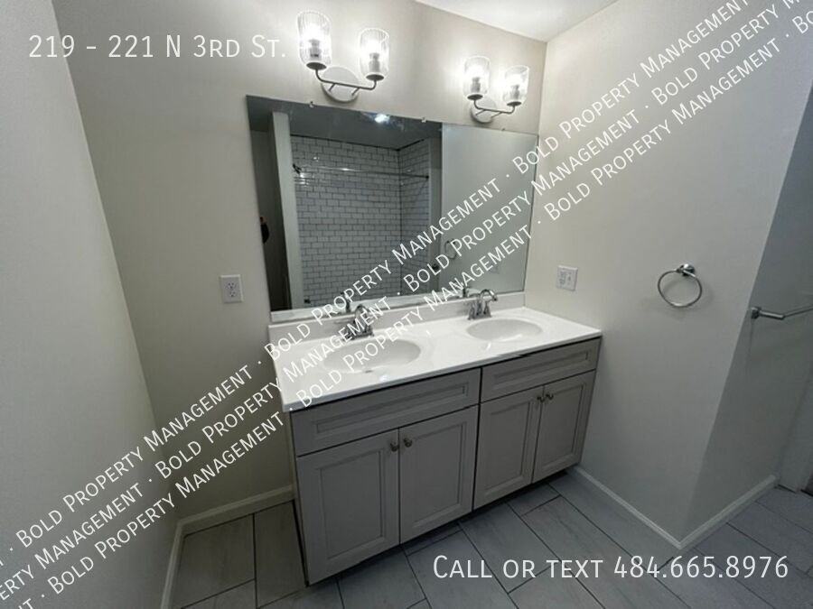 219 #221N3rdST3 - Photo 6 of 10