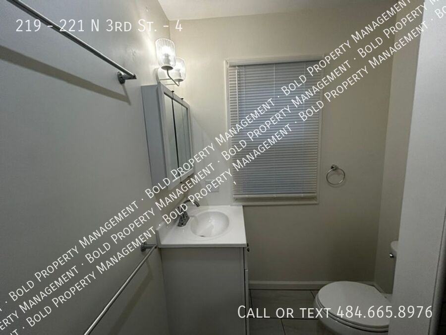 219 #221N3rdST4 - Photo 4 of 10