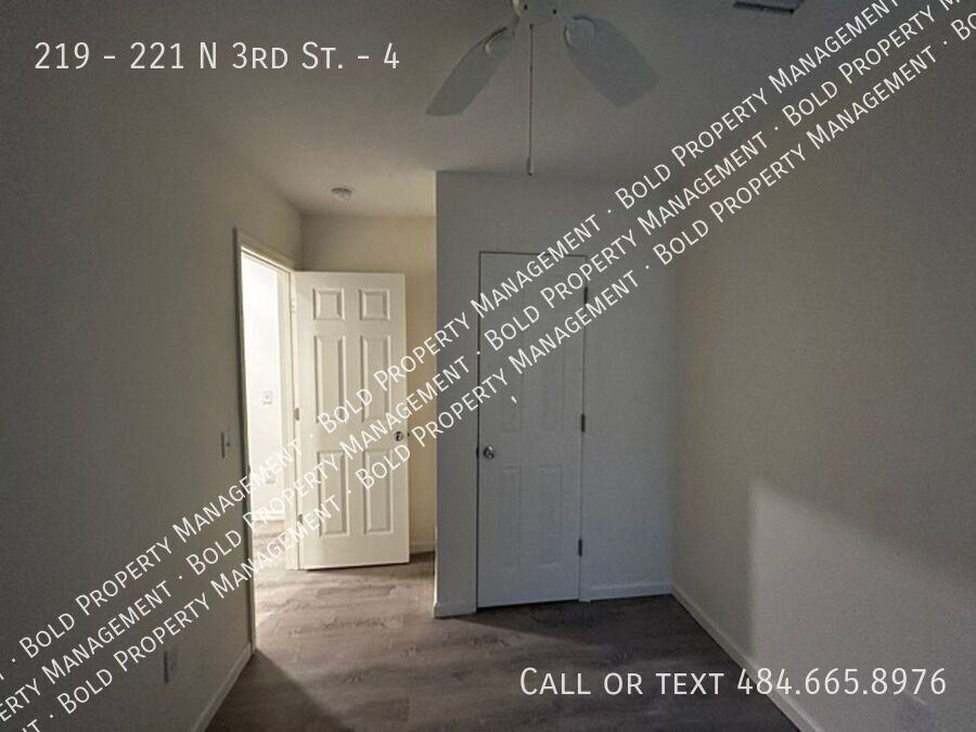 219 #221N3rdST4 - Photo 7 of 10