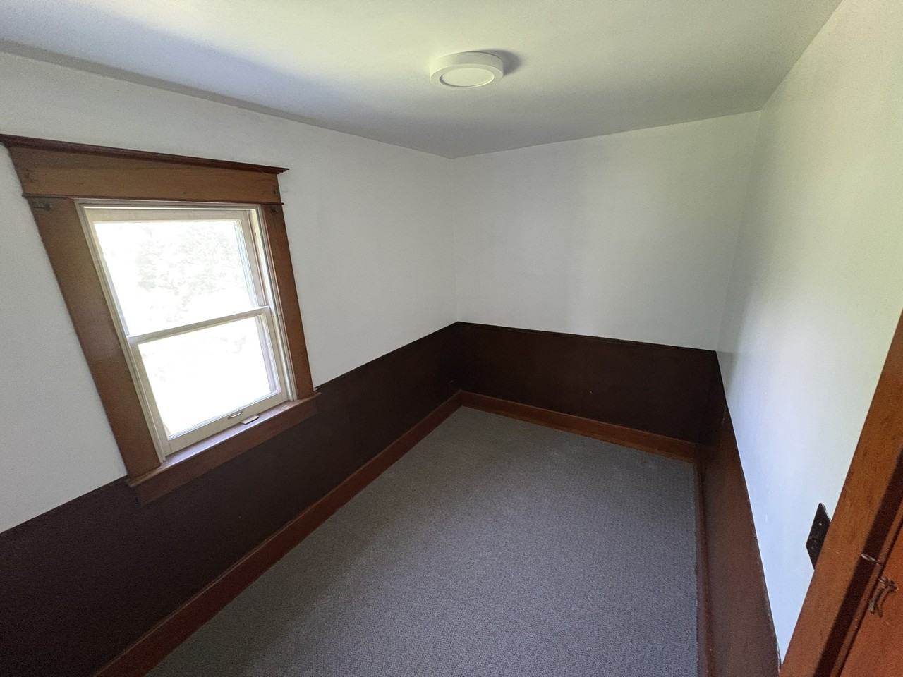 219 Colborne St - Photo 6 of 21