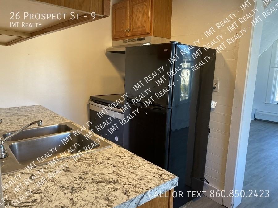 26 Prospect St #9 - Photo 3 of 12