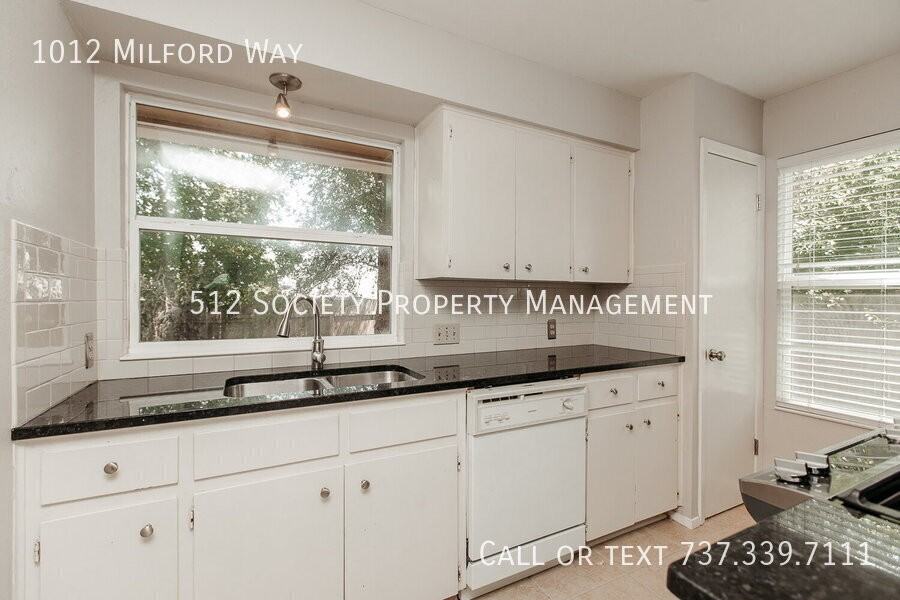 1012 Milford Way - Photo 7 of 22