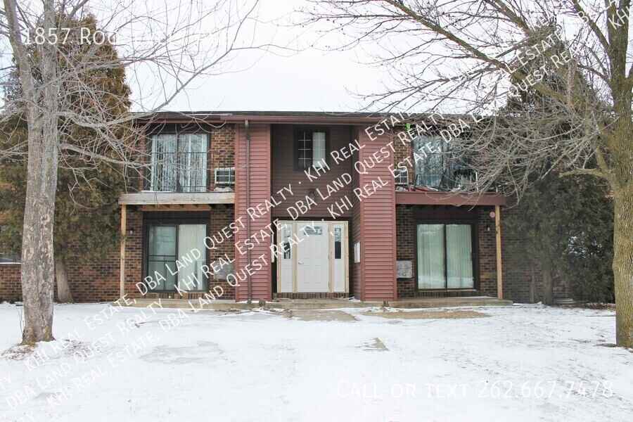 1857 Roosevelt Ave - Photo 2 of 9