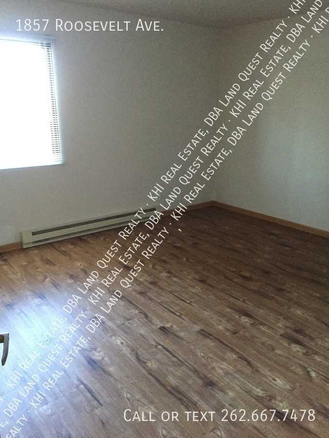 1857 Roosevelt Ave - Photo 5 of 9