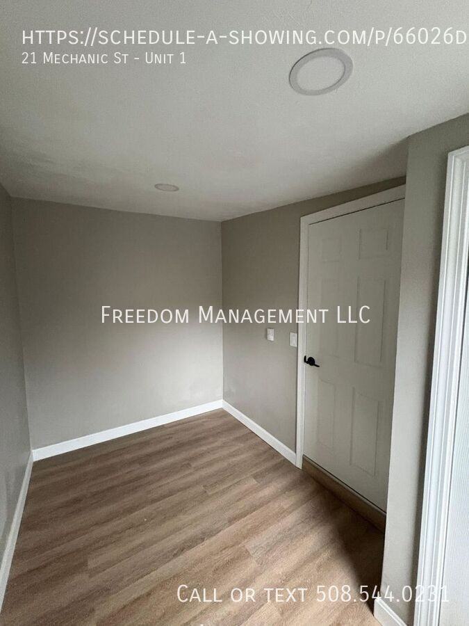 21 Mechanics St #1 - Photo 6 of 12