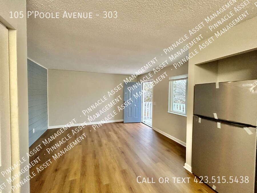 105 P Poole Ave #303 - Photo 2 of 14