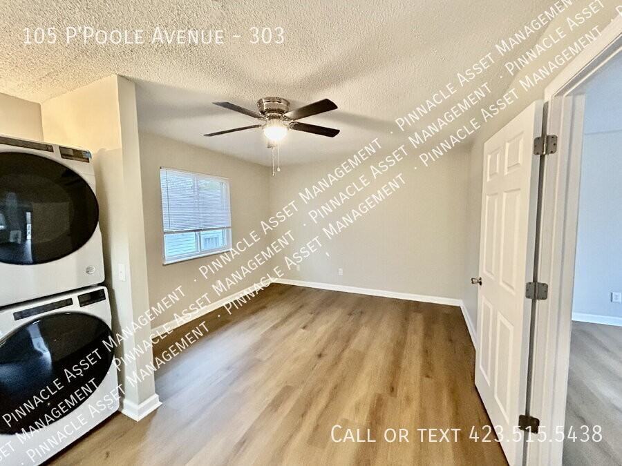 105 P Poole Ave #303 - Photo 3 of 14