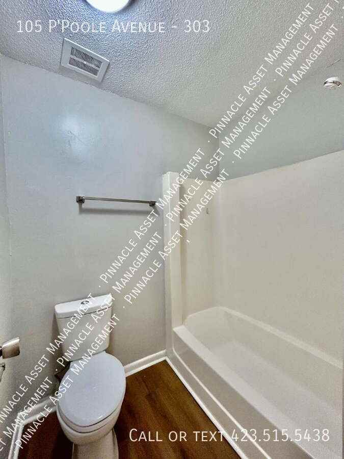 105 P Poole Ave #303 - Photo 5 of 14