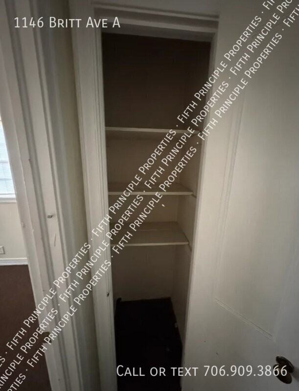 1146 Britt Ave - Photo 6 of 10