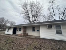 featured image of 202B N California Ave