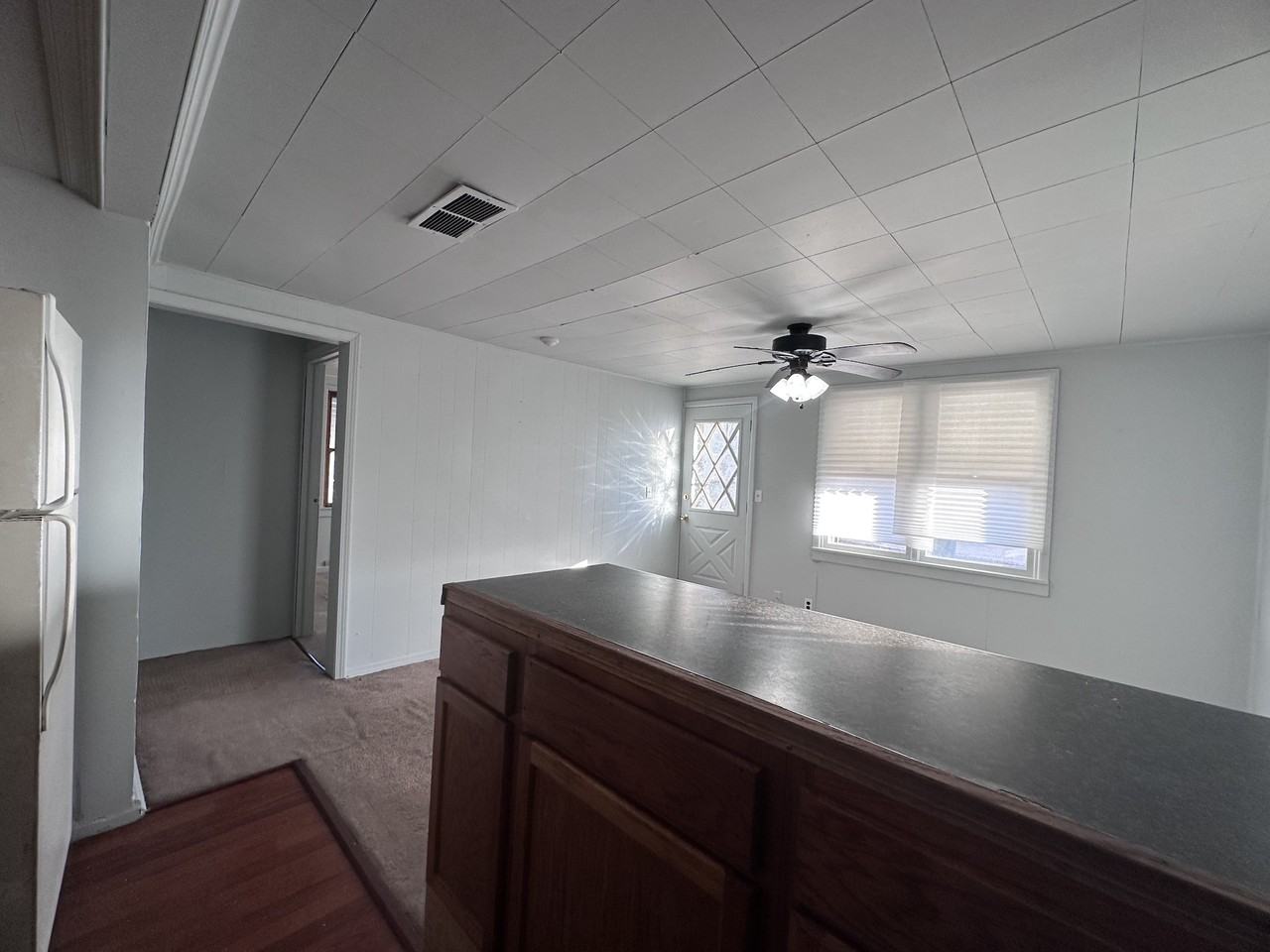 1205 Marion St - Photo 3 of 11