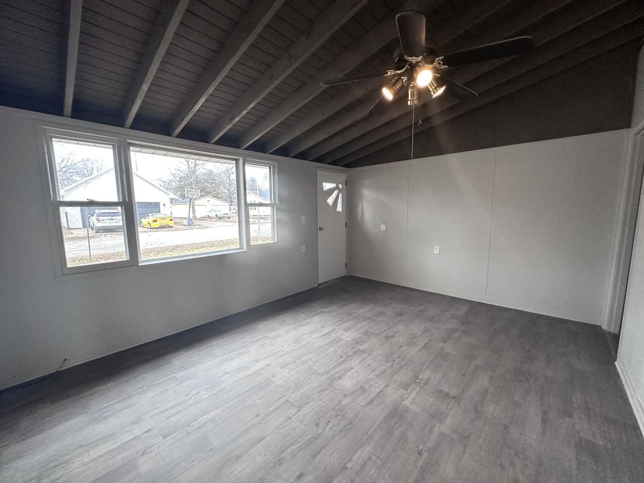 403 N Seminary St #N - Photo 7 of 16