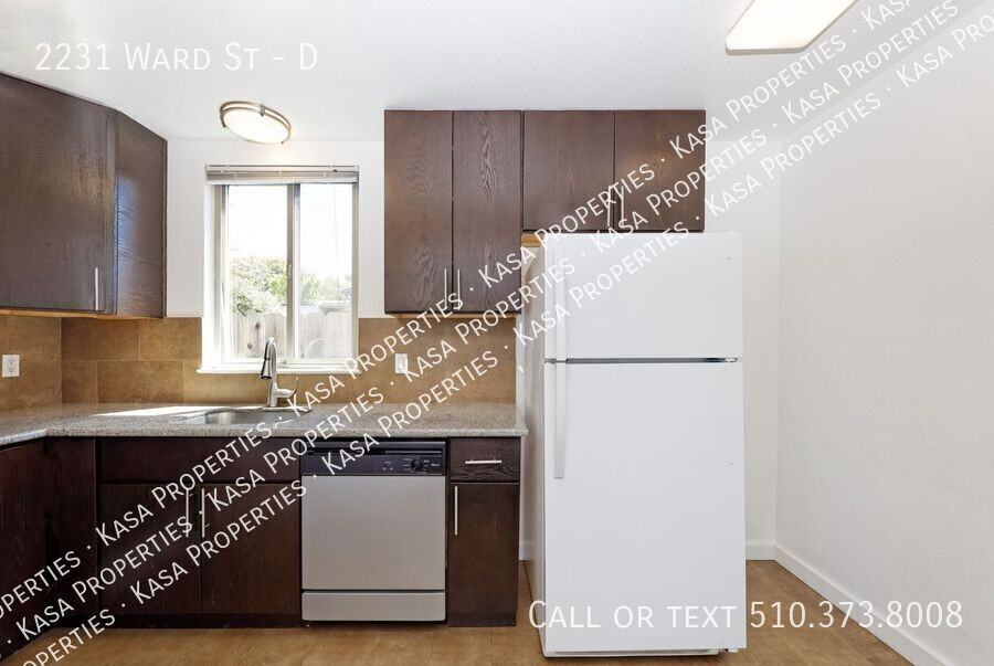 2231 Ward St - Photo 3 of 13