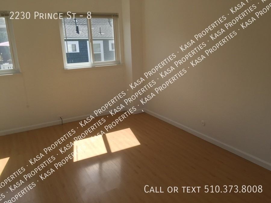 2230 Prince St - Photo 5 of 11