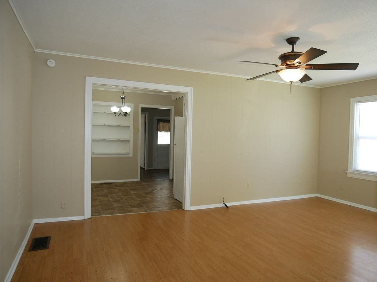 1511 N 39th St - Photo 3 of 14