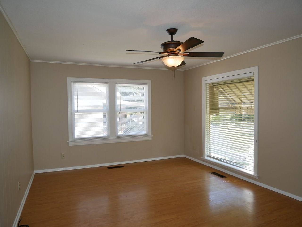 1511 N 39th St - Photo 4 of 14