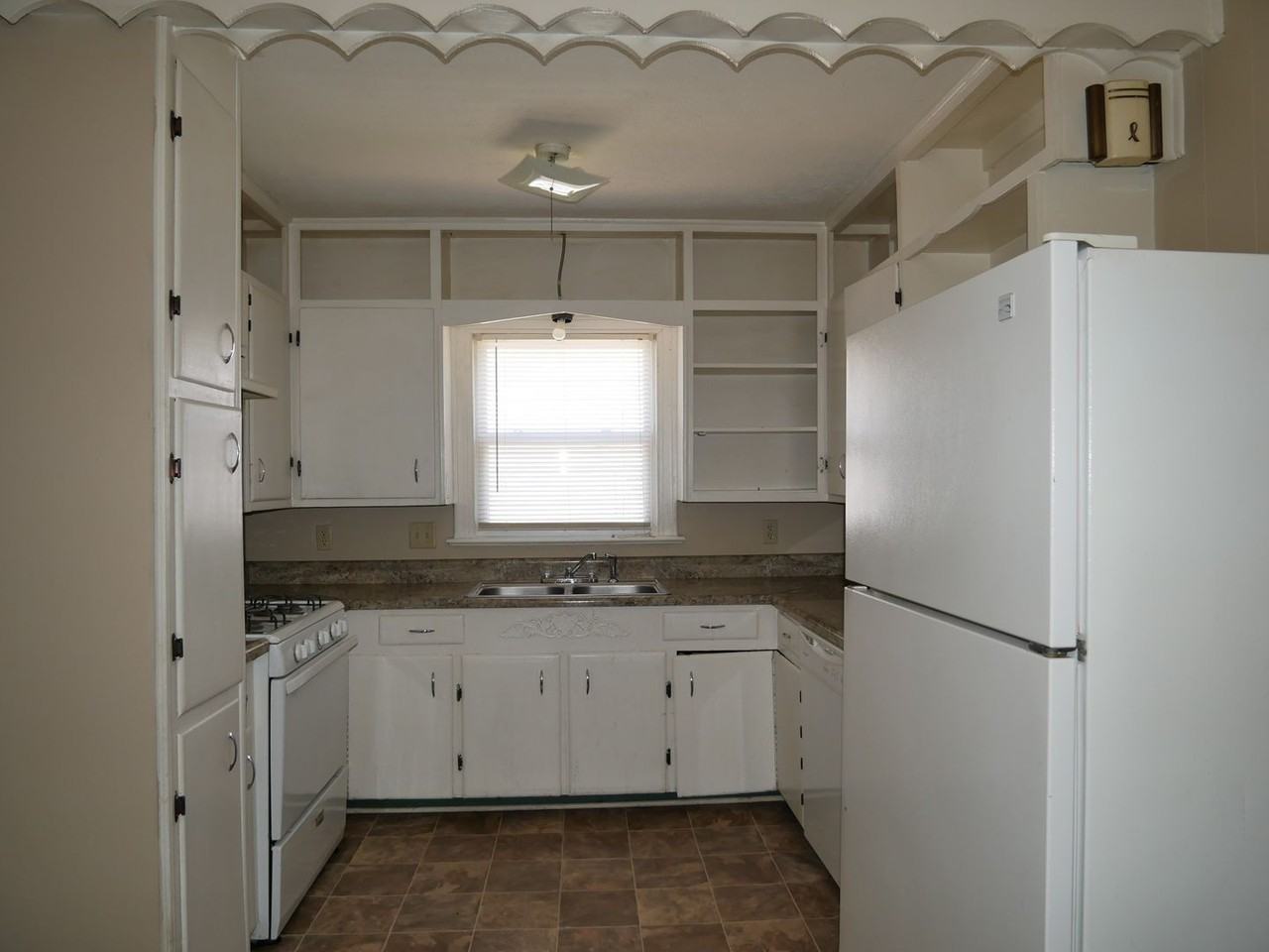 1511 N 39th St - Photo 6 of 14