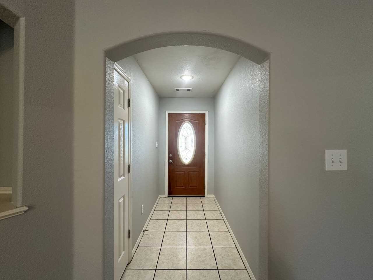 609 Apple Valley Dr - Photo 3 of 30