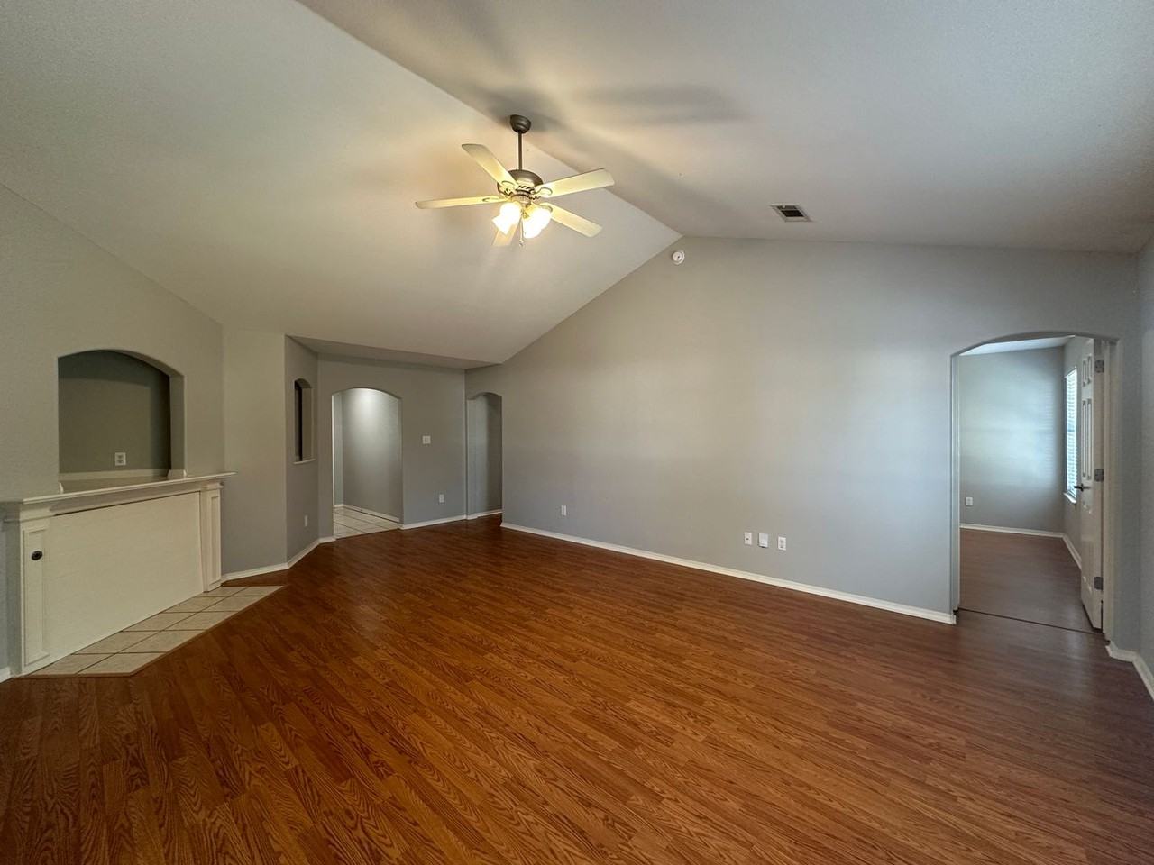 609 Apple Valley Dr - Photo 6 of 30