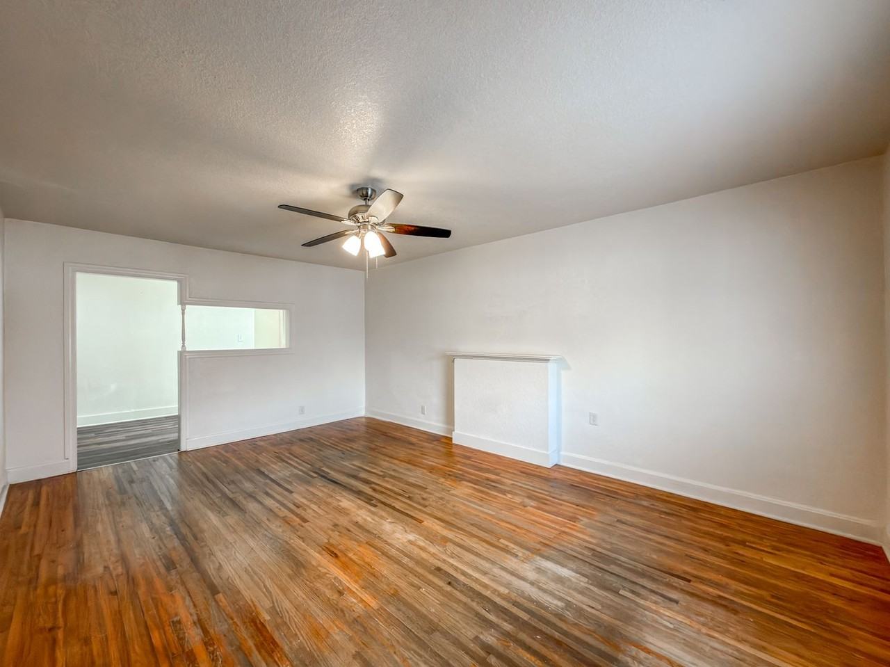 1021 S 25th St - Photo 2 of 15