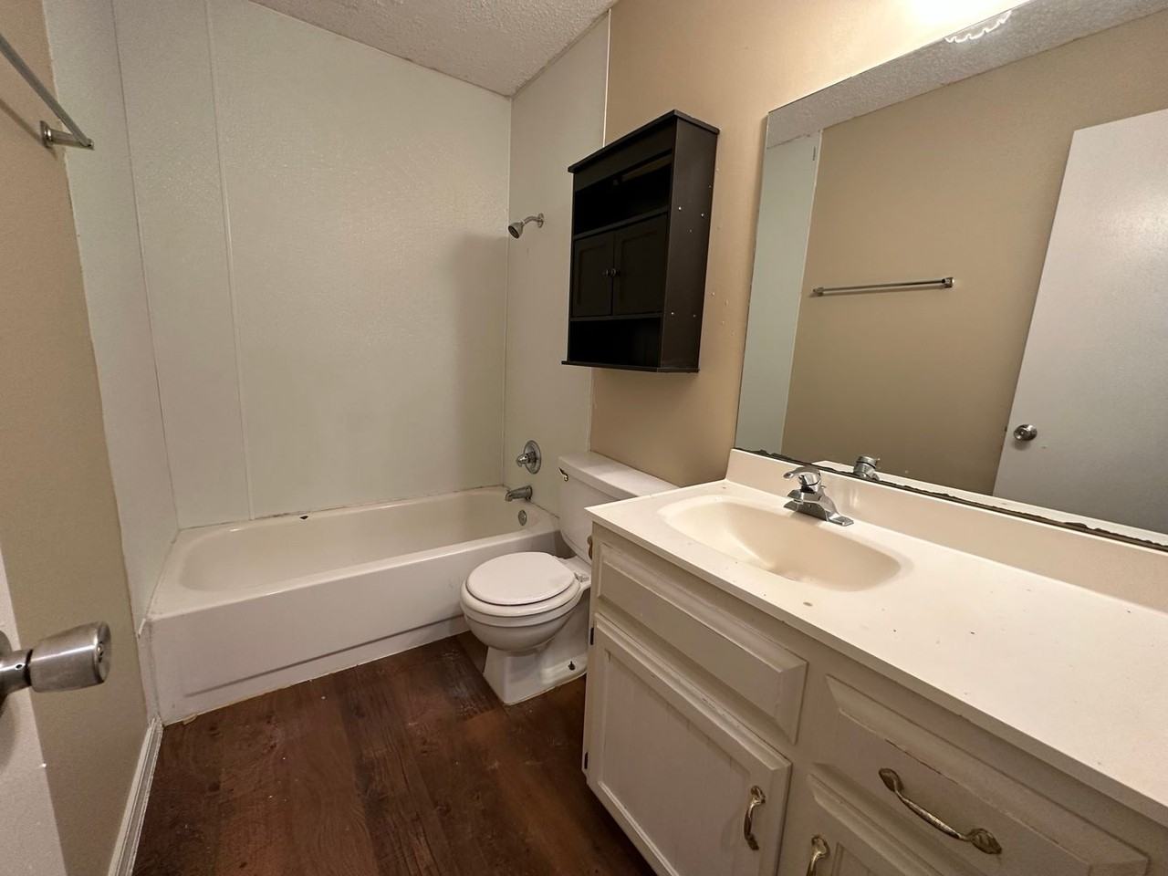 8510 Harvard Dr - Photo 5 of 6