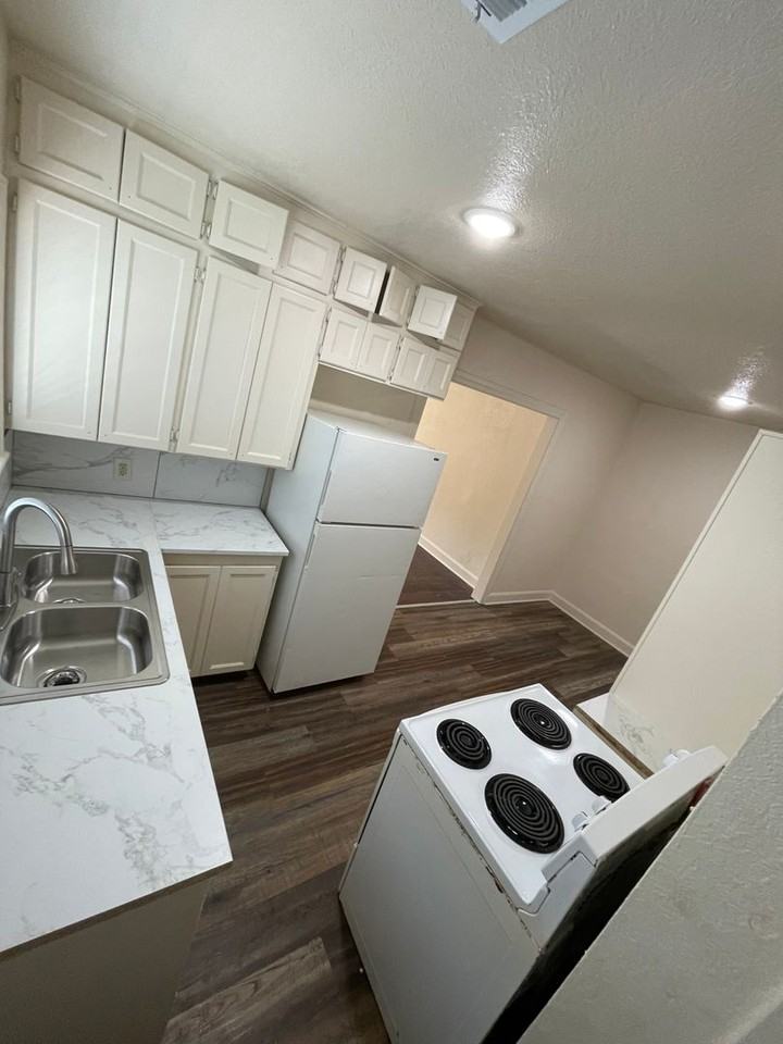 1013 S 25th St - Photo 6 of 16