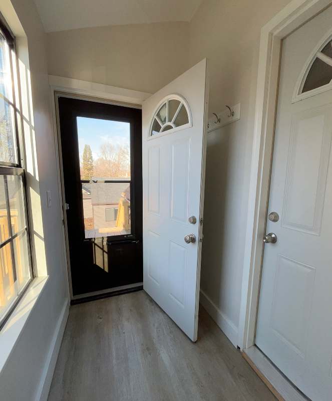 1411 1/2 Portland Ave - Photo 4 of 26