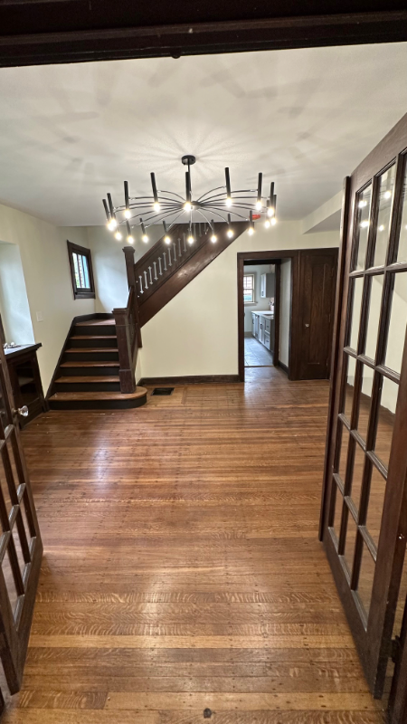 4061 Central Ave - Photo 5 of 14