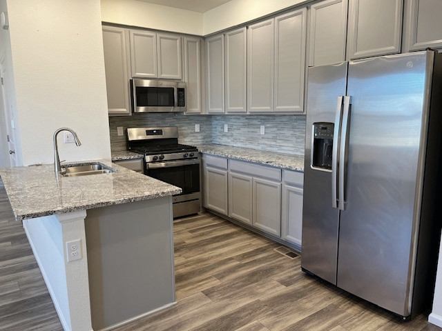 459 Zeppelin Way - Photo 3 of 20