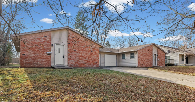 615 E Colorado Ave #B