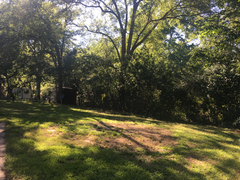 1465 Kevin Ct - Photo 3 of 6