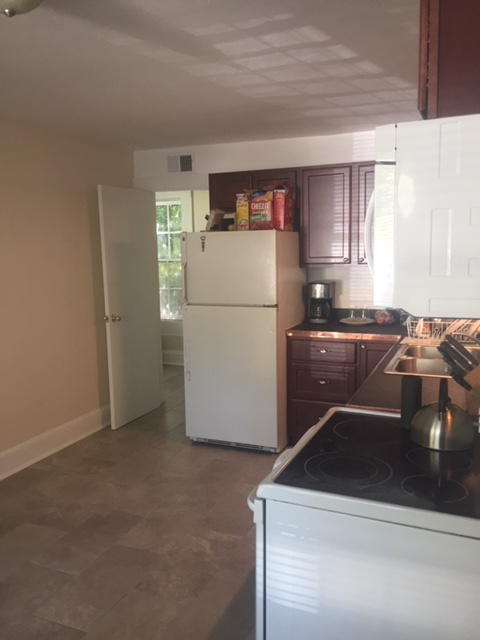 717 E 6th Ave #717 - Photo 5 of 13