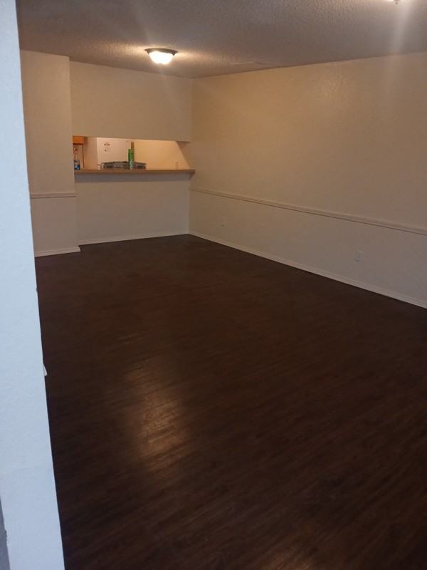 4301 Yorkshire Dr #40 - Photo 2 of 10