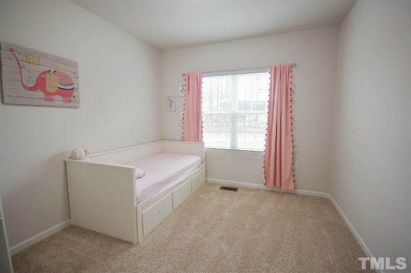 6042 Beale Loop - Photo 4 of 15