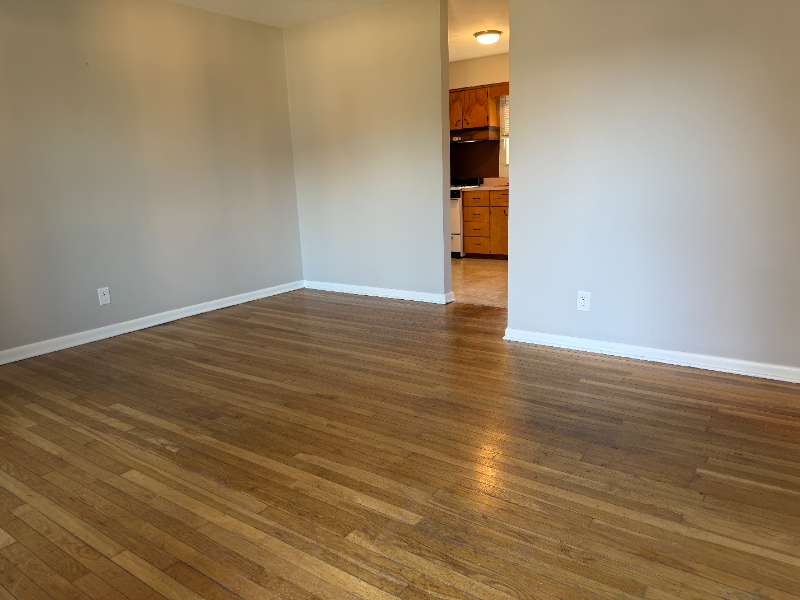 652 E Main St #3 - Photo 5 of 8