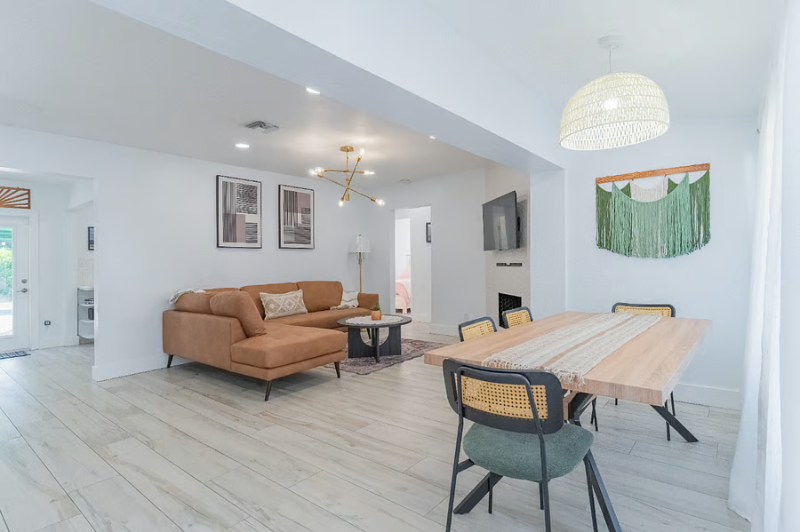 1520 Ne 16th Ave #MAIN - Photo 2 of 18