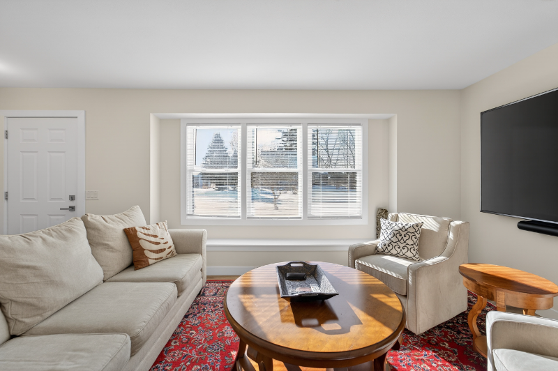 7104 Park Shores Ct #1 - Photo 6 of 24