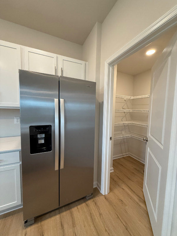 212 Daytona Rd - Photo 5 of 11