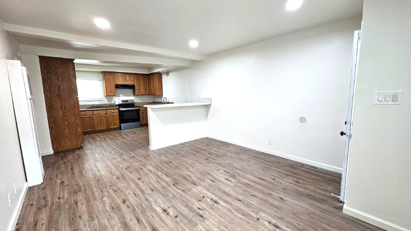 11516 Eucalyptus Ave #B - Photo 3 of 10